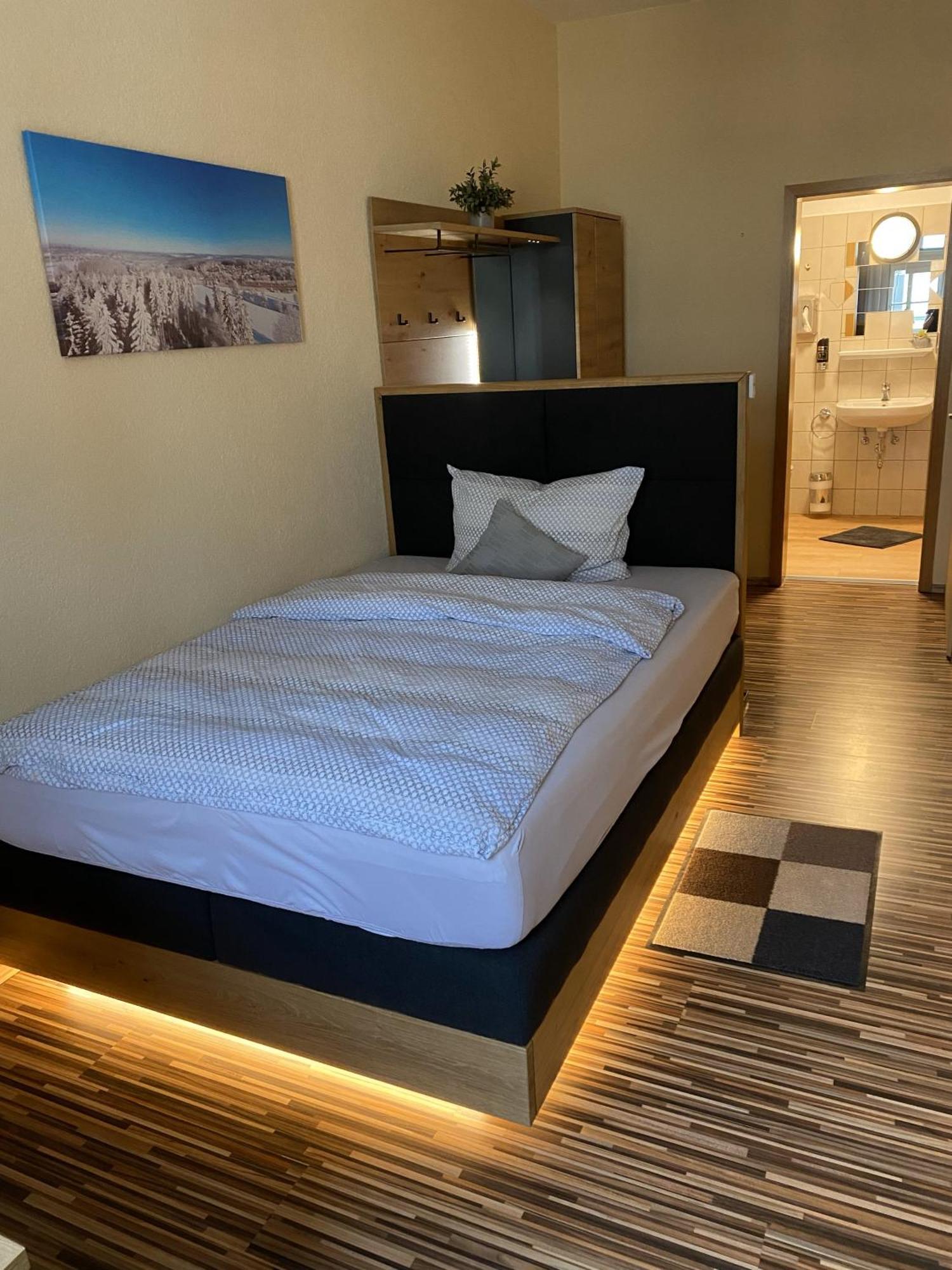 Hotel Braeustuebl *